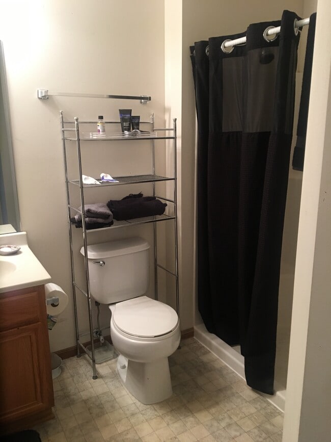 Photo - 4979 Pine Cone Ct Unidad 2