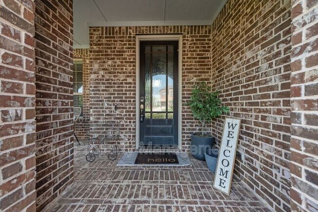 Photo - 2824 Village Creek St