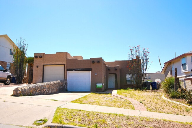 Photo - Delightful Westside Duplex with Refrigerated Air for Rent!