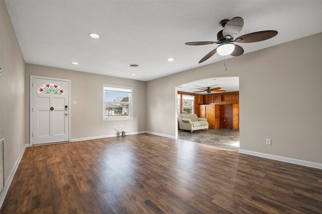 Photo - 115 Marlin Ave
