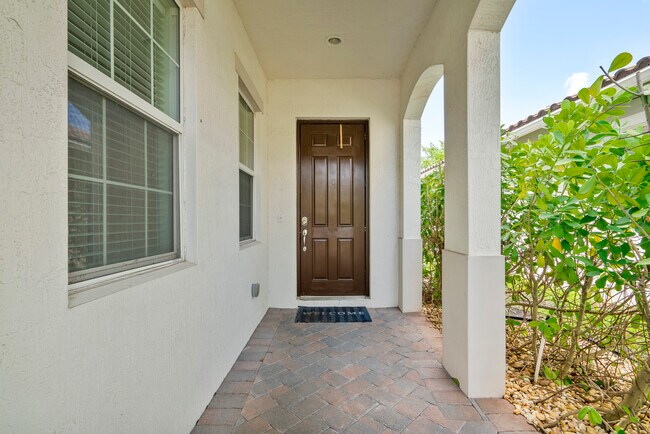 Photo - 11983 NW 82nd St