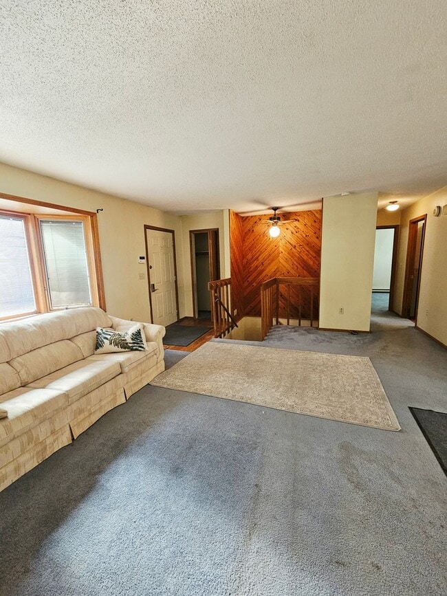 Photo - 908 Antares Ct