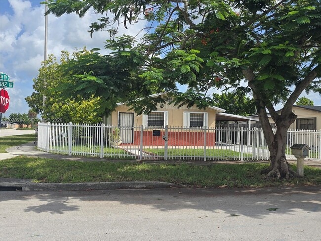 Building Photo - 11631 SW 182nd Terrace