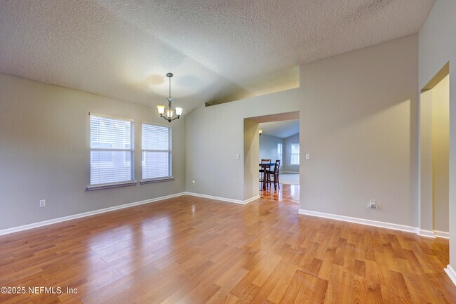 Photo - 3382 Chapel Ct