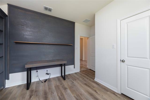 Photo - 10038 Boswell Dr