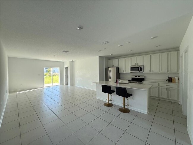 Photo - 5866 Le Marin Wy