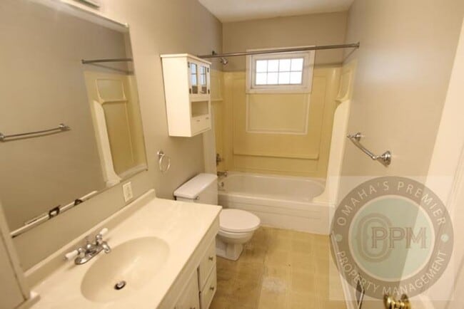 Photo - 3Bd/2Ba near 84th & I-80