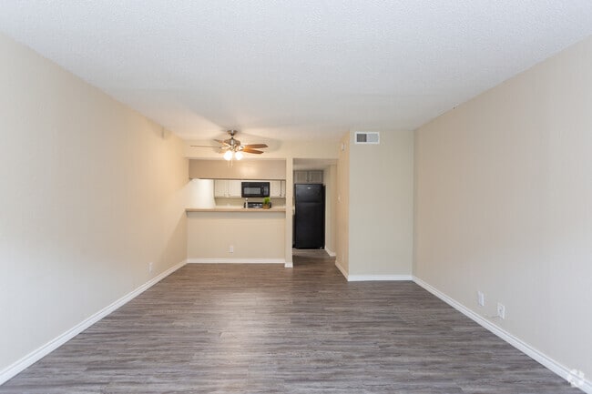1BR 1BA - 660 SF - Cornerstone Village