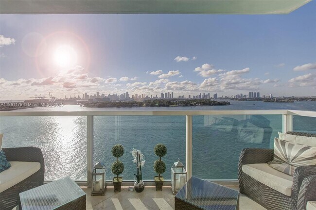 Photo - 650 West Ave Unidad 1407