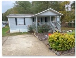 Building Photo - 201 Autumn Leaf Ln