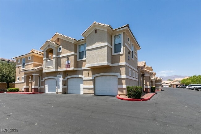 Building Photo - 5855 Valley Dr Rental