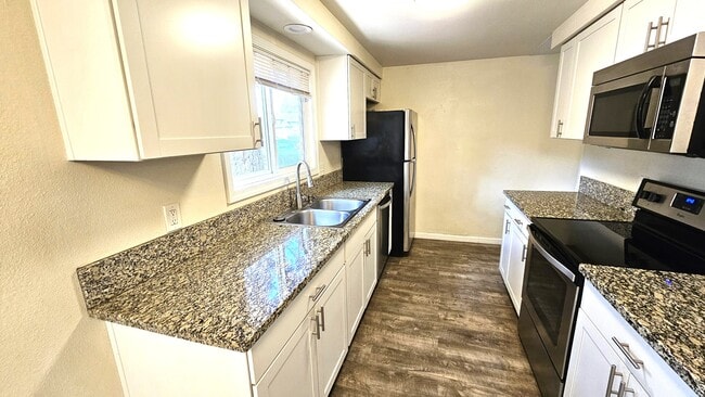 Photo - 3105 L St