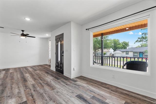 Photo - 4136 Lisbon St