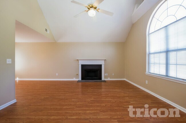 Photo - 3185 Lower Creek Dr