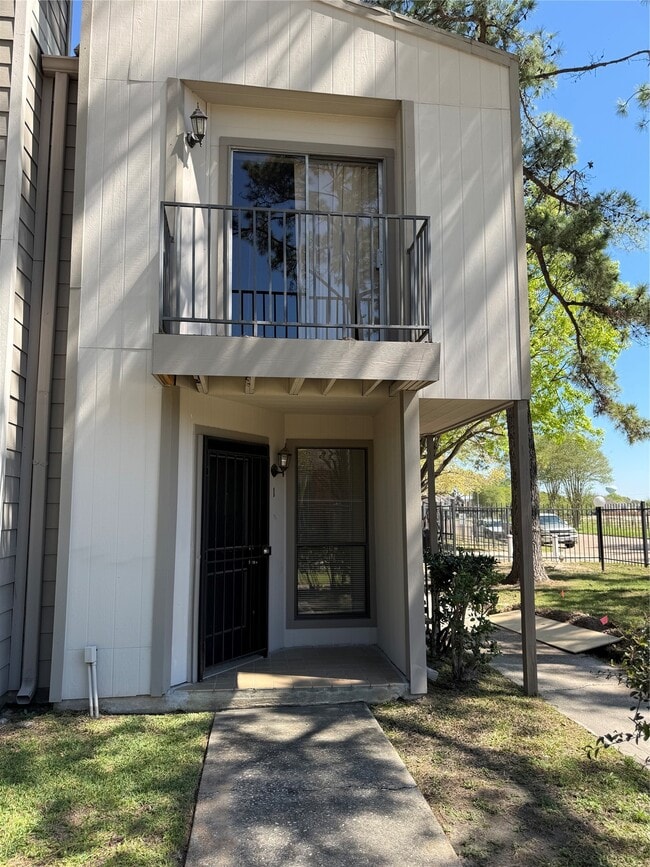 Building Photo - 17202 Imperial Valley Dr Unit 1