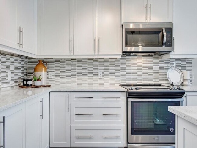 Photo - 146 Sage Hill Grove NW