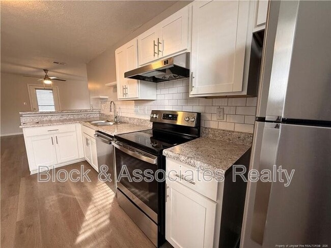 Photo - 4924 Cameron Rd