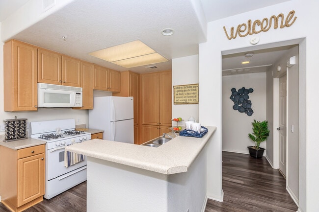 Photo - Laurel Canyon Apartment Homes