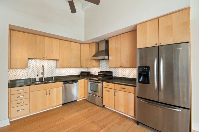 Photo - Available Now! Gorgeous 1 Bed, 2 Ba in the Historic Kress Building w/ Private Rooftop Patio!