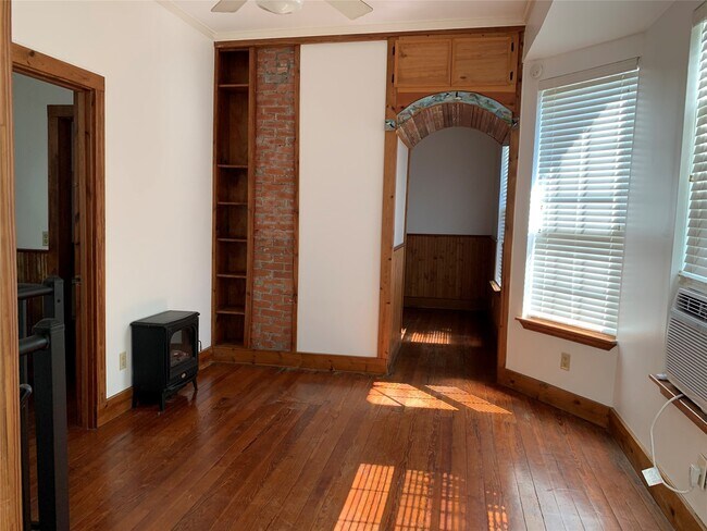 Photo - 919 Avenue L