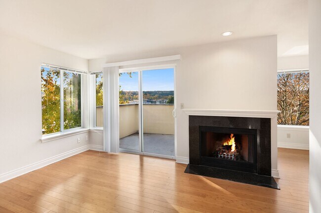 Photo - Redmond View Apartments