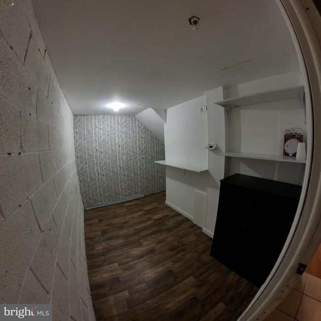 Photo - 2620 Taunton St