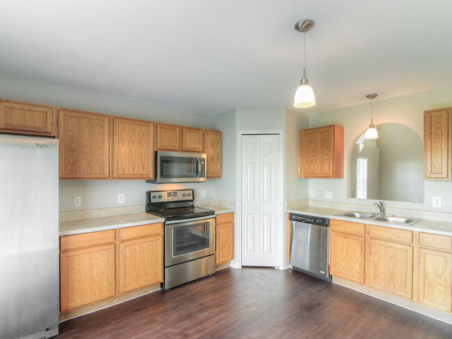 Photo - 3667 Queens Cove Blvd