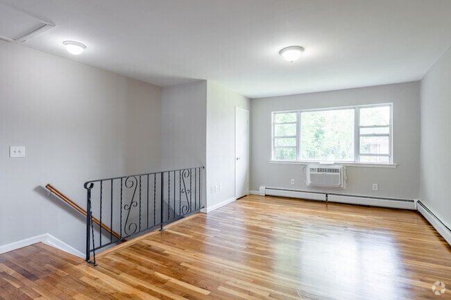 1BR 1BA