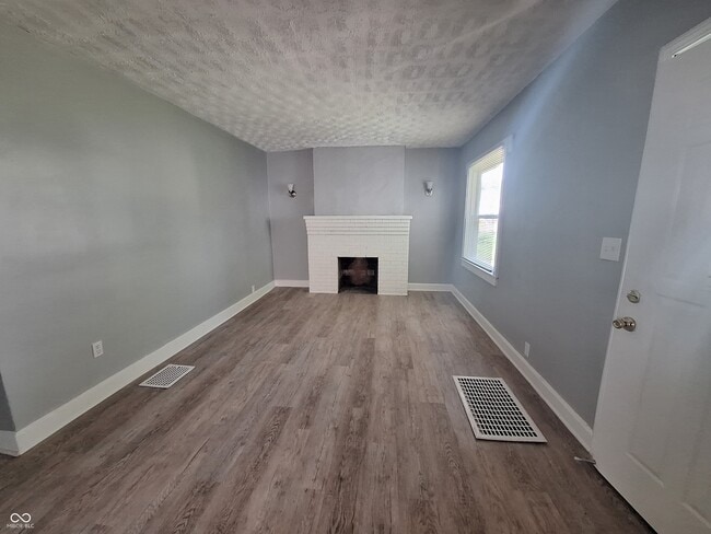 Photo - 3018 Graceland Ave