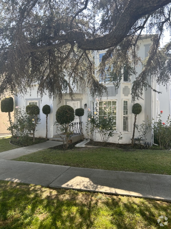 Building Photo - 4116-4120 Los Feliz Blvd Unit 4120.5 Rental