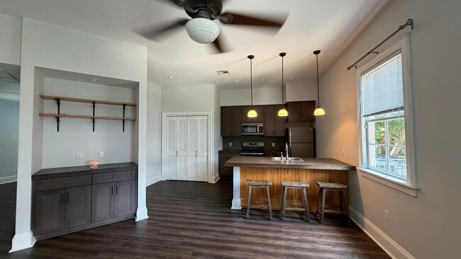 Photo - 6204 S Rocheblave St Unit 6204 B