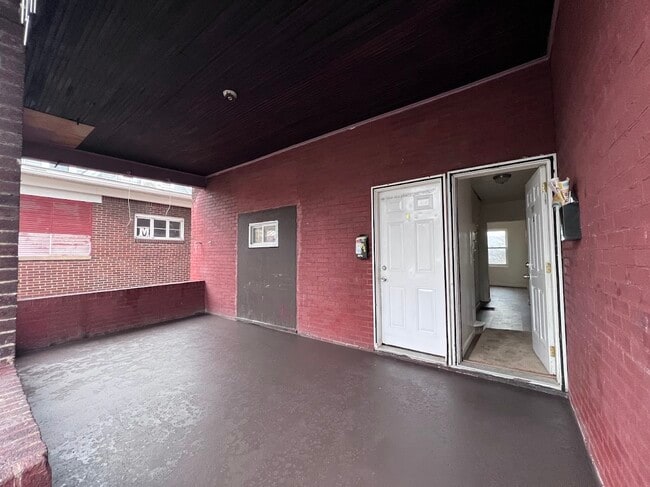 Photo - 207 E 10th Ave Unidad A