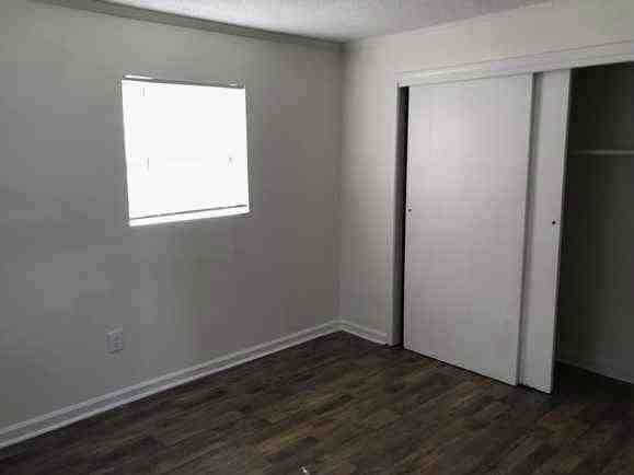 Photo - 3205 Luna St