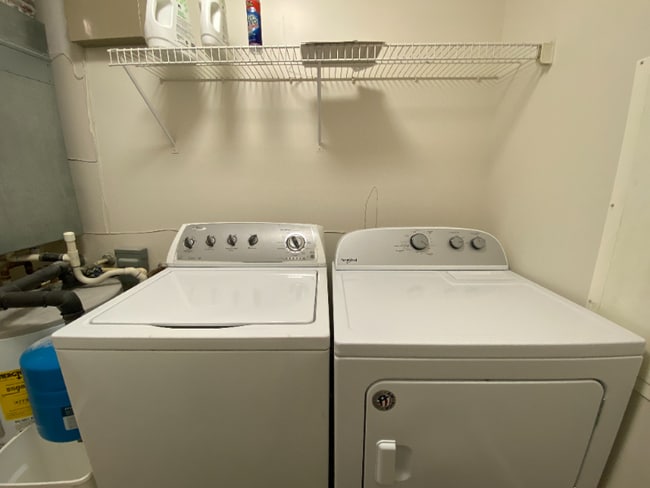 Photo - 9548 University Terrace Dr Unidad Apt D