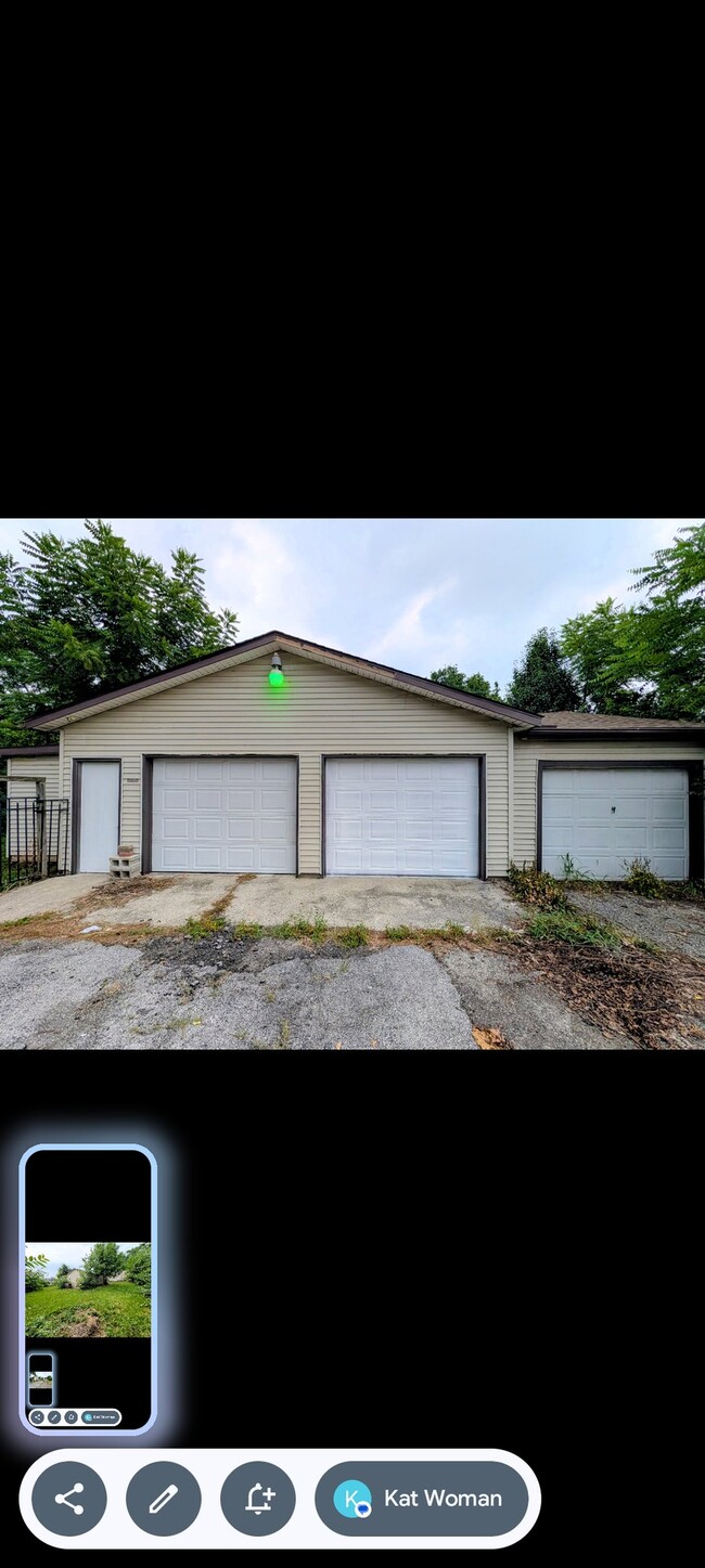 Photo - 340 Williams Rd