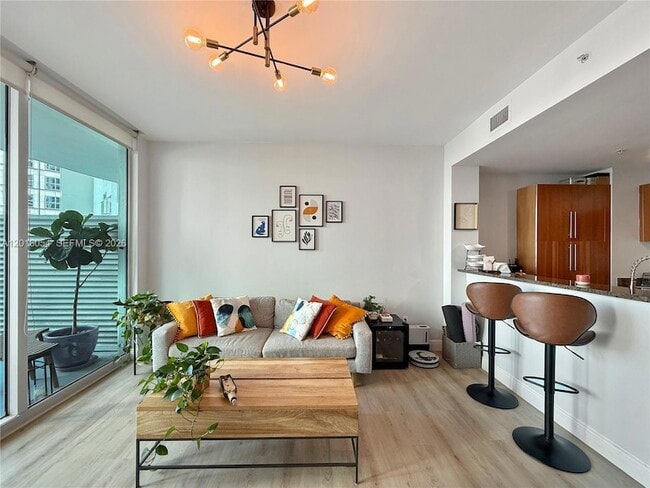 Photo - 300 S Biscayne Blvd Unit T1705