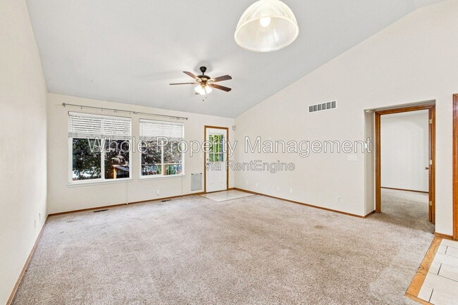 Photo - 3189 E 106th Ave