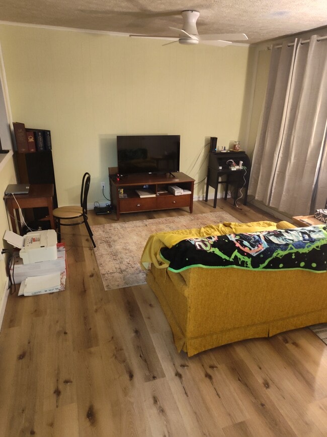 Photo - 14 Redbank Dr