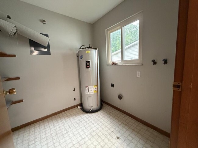 Photo - 68 Ryder Ct