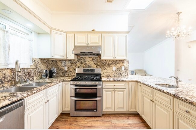 Photo - 1803 Ybarra Dr