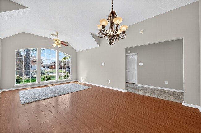 Photo - 2306 Lord Nelson Dr