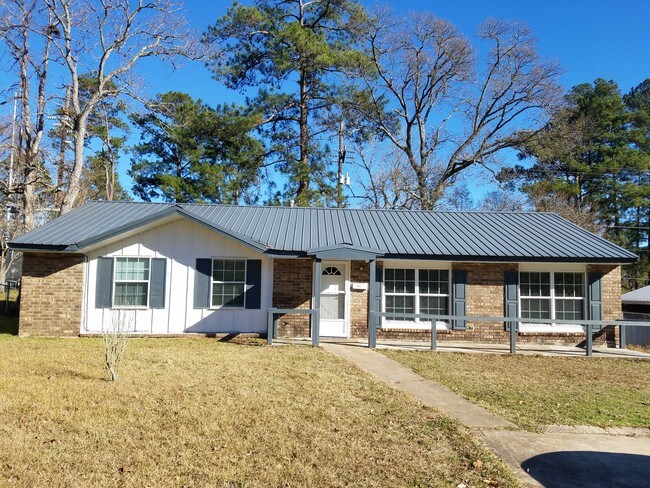 Front - 1053 Anderson Dr House