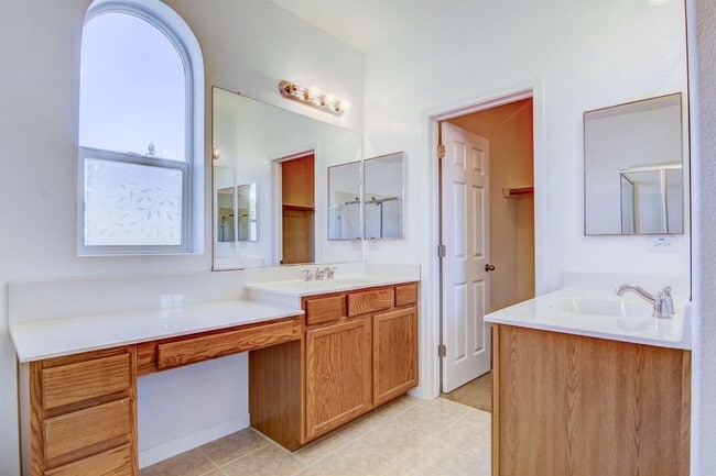 Photo - Beautiful 4 Bedroom, 2.5 Bath Condo for Rent in Elk Grove