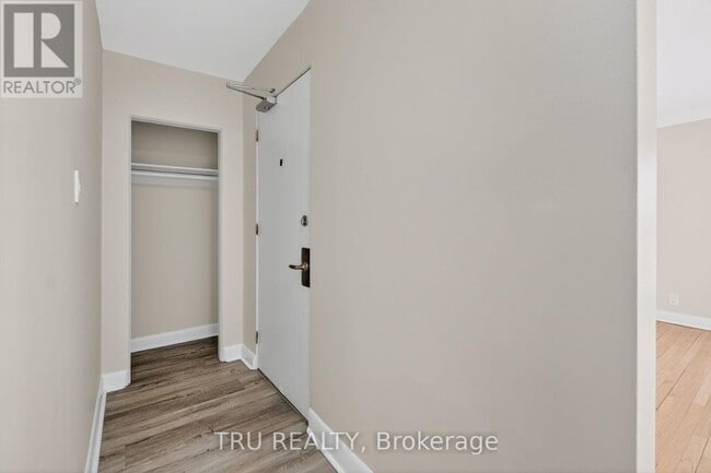 Photo - 407 Peach Tree Ln Unit 3