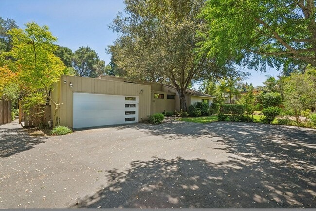 Building Photo - Bright & Updated 4BD Home with Detached Studio ADU first week of July!