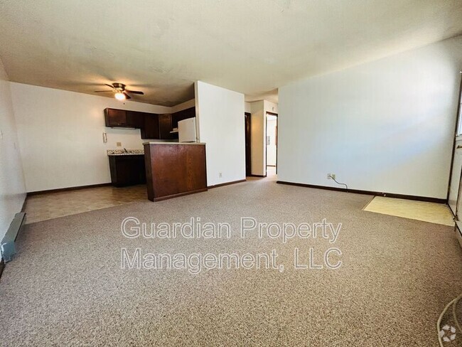 Building Photo - 1135 1/2 N College Dr Rental