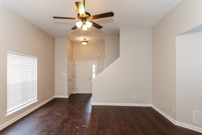 Photo - 10333 Cottage Oaks Dr