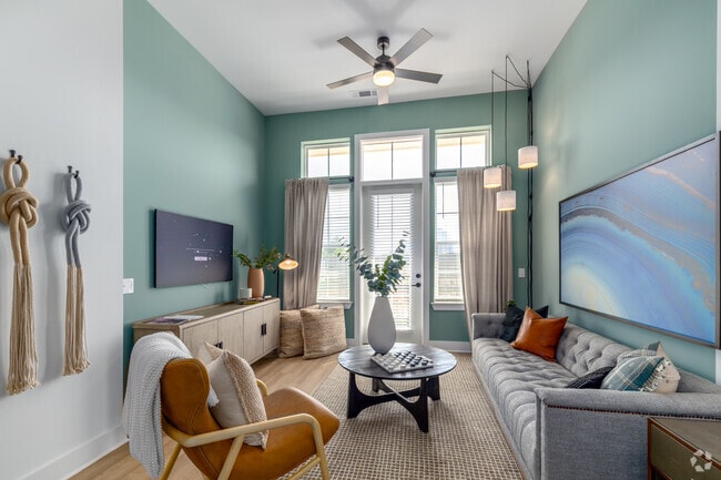 2BR, 2BA