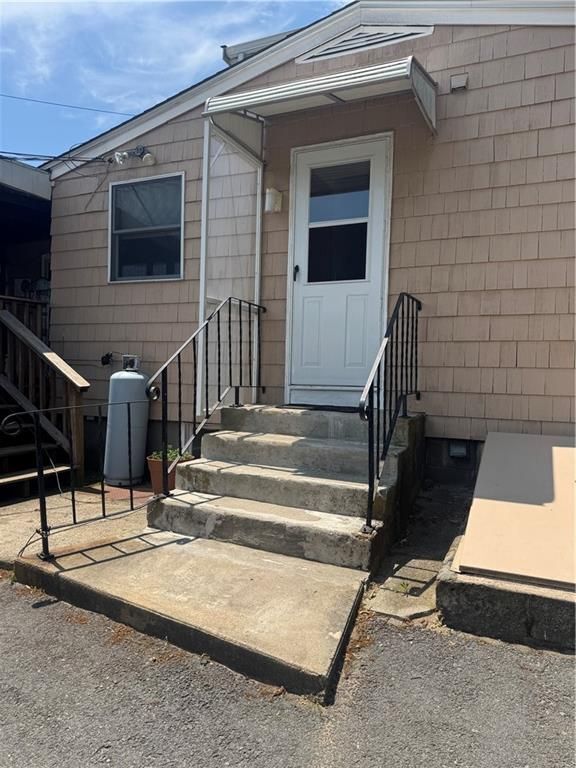 Photo - 1296 Stafford Rd Unit 2