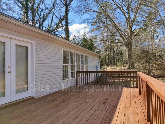 Photo - 173 Valleydale Rd